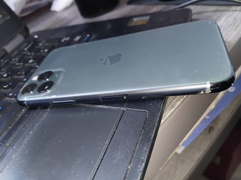 Apple iPhone 11 Pro 2