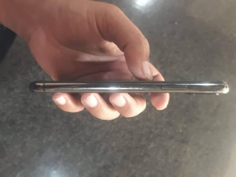 Apple iPhone X 1