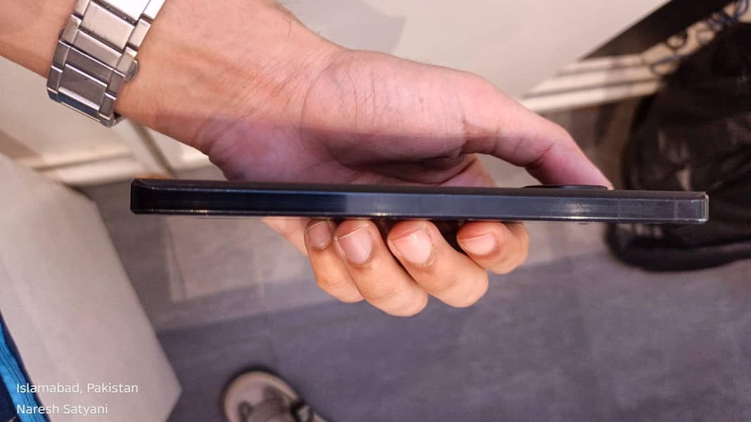 Sharp Aquos R7 2
