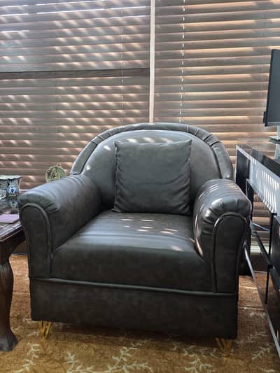 4 seater sofa