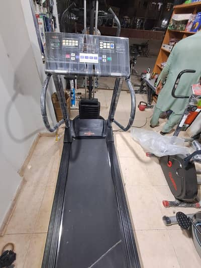 Exercise (Auto incline treadmill) advance brand