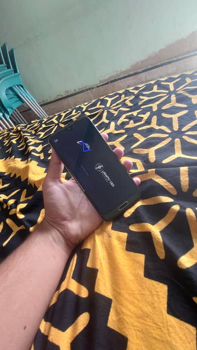 Sharp Aquos R2 10/10 Condition Srif Back Glass Broken Ha (Best Price)