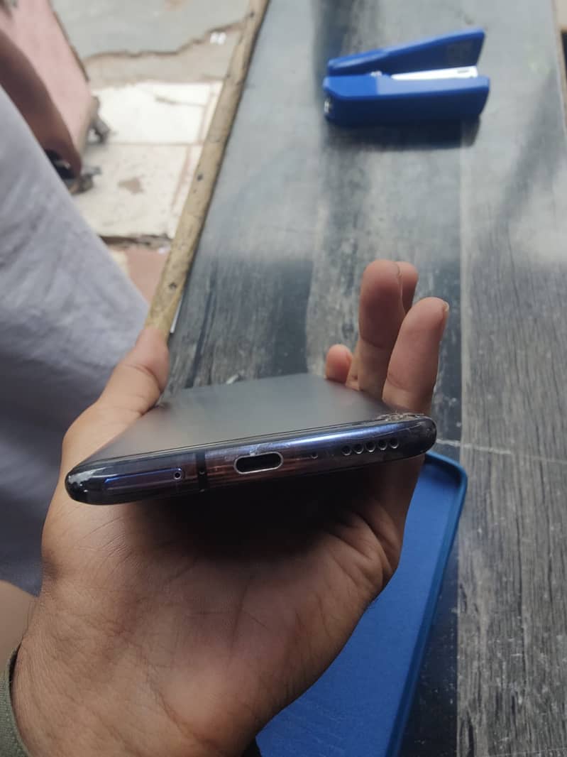 One Plus 7 Pro 5