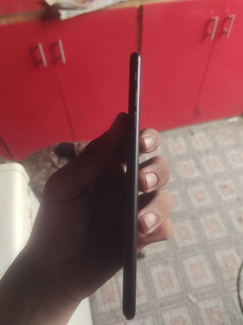 Apple iPhone 7 Plus 10