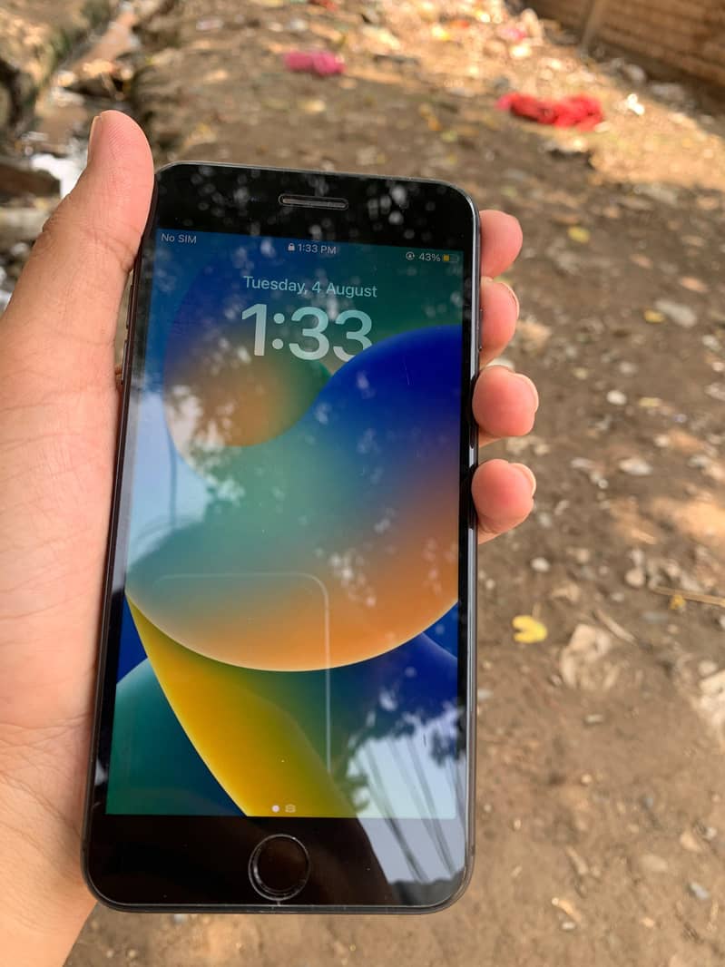 Apple iPhone 8 Plus 2