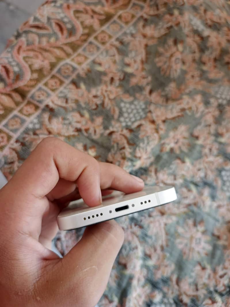 Apple iPhone 12 5