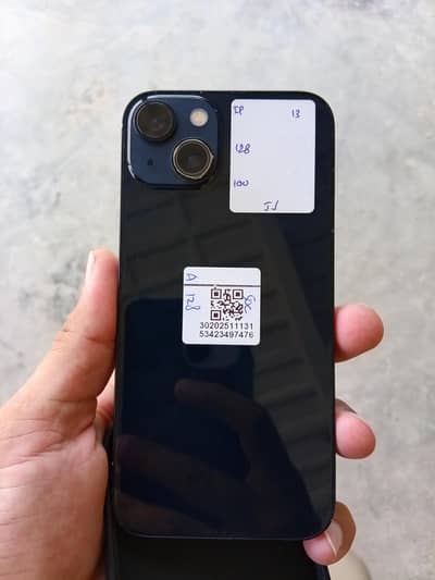 Apple iPhone 13