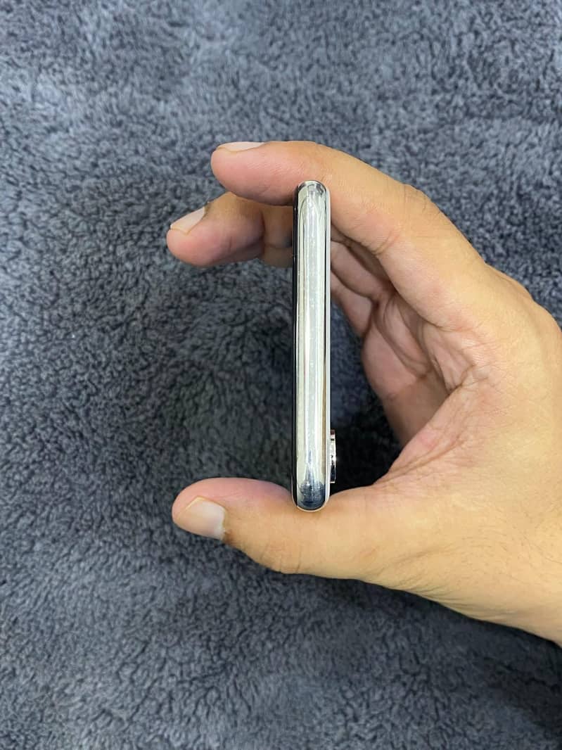 Apple iPhone X 2
