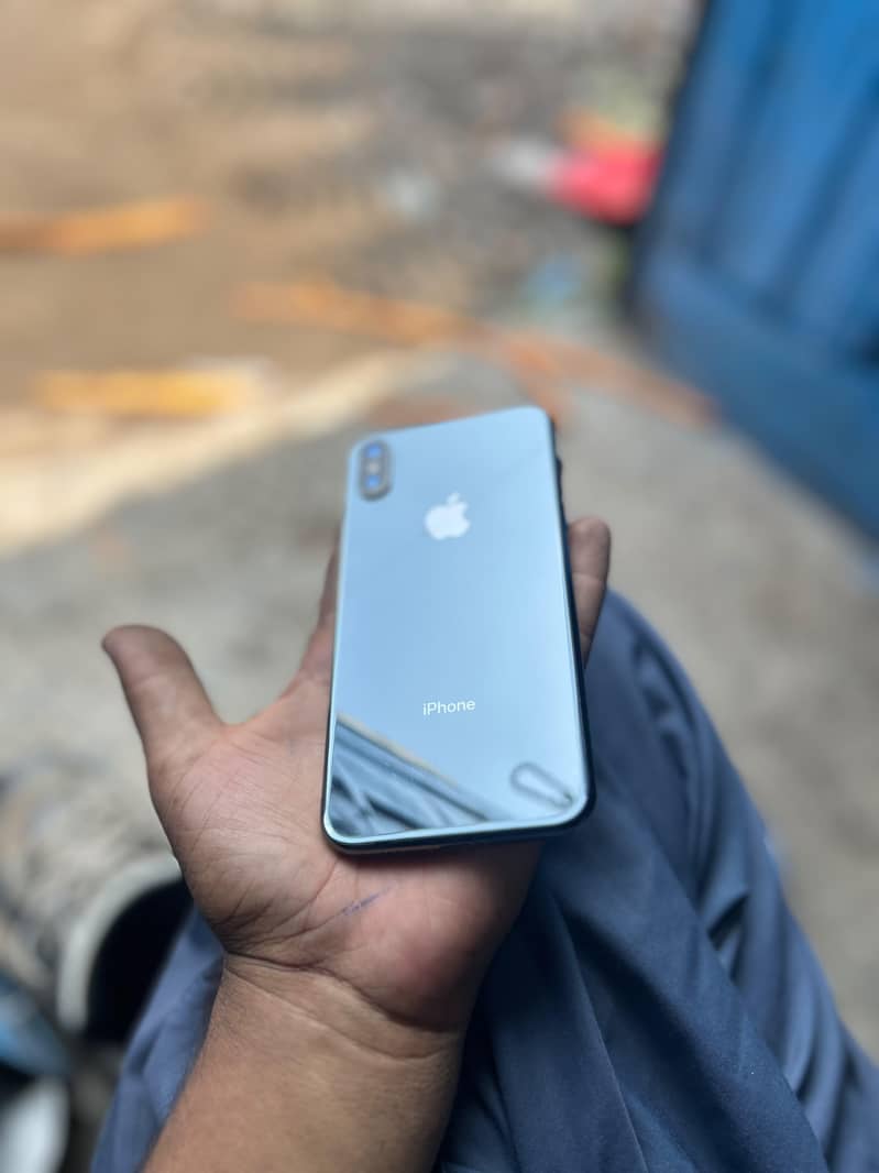 Apple iPhone X 0