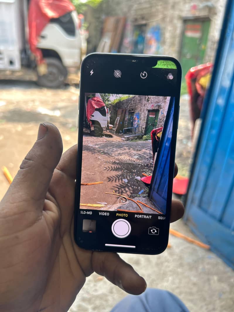 Apple iPhone X 1
