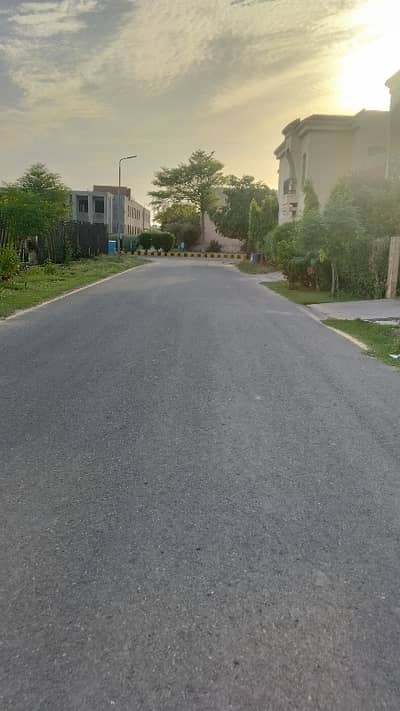 Main Halloki Road Plot Available For Sale