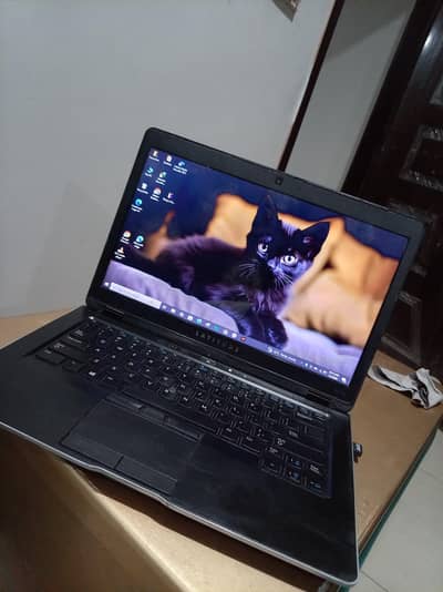 Dell Latitude 6430u | Core i5 | 16GB RAM | 256GB SSD