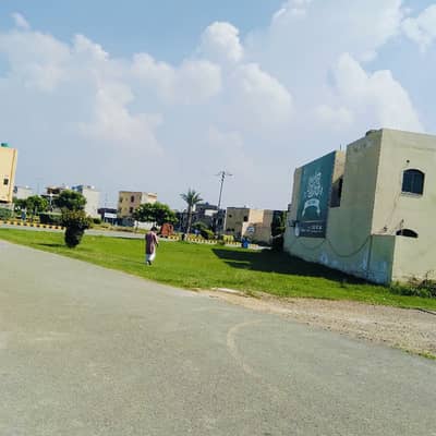 Corner +Facing Park Plot Available For Sale