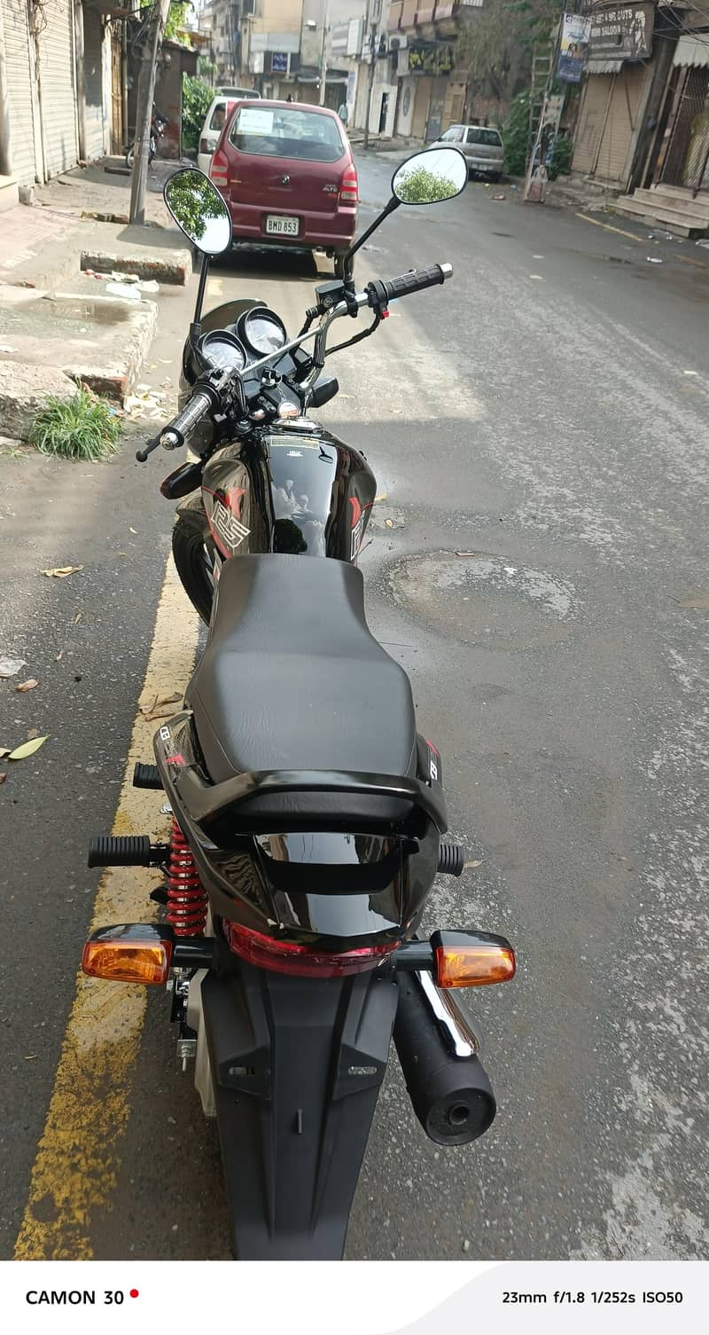 CB 125F 2