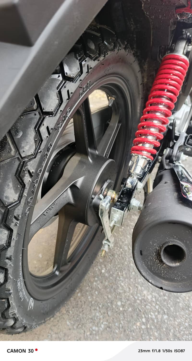 CB 125F 4