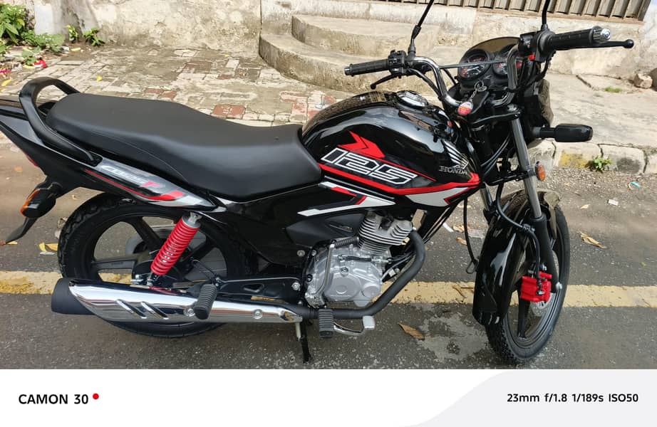 CB 125F 8