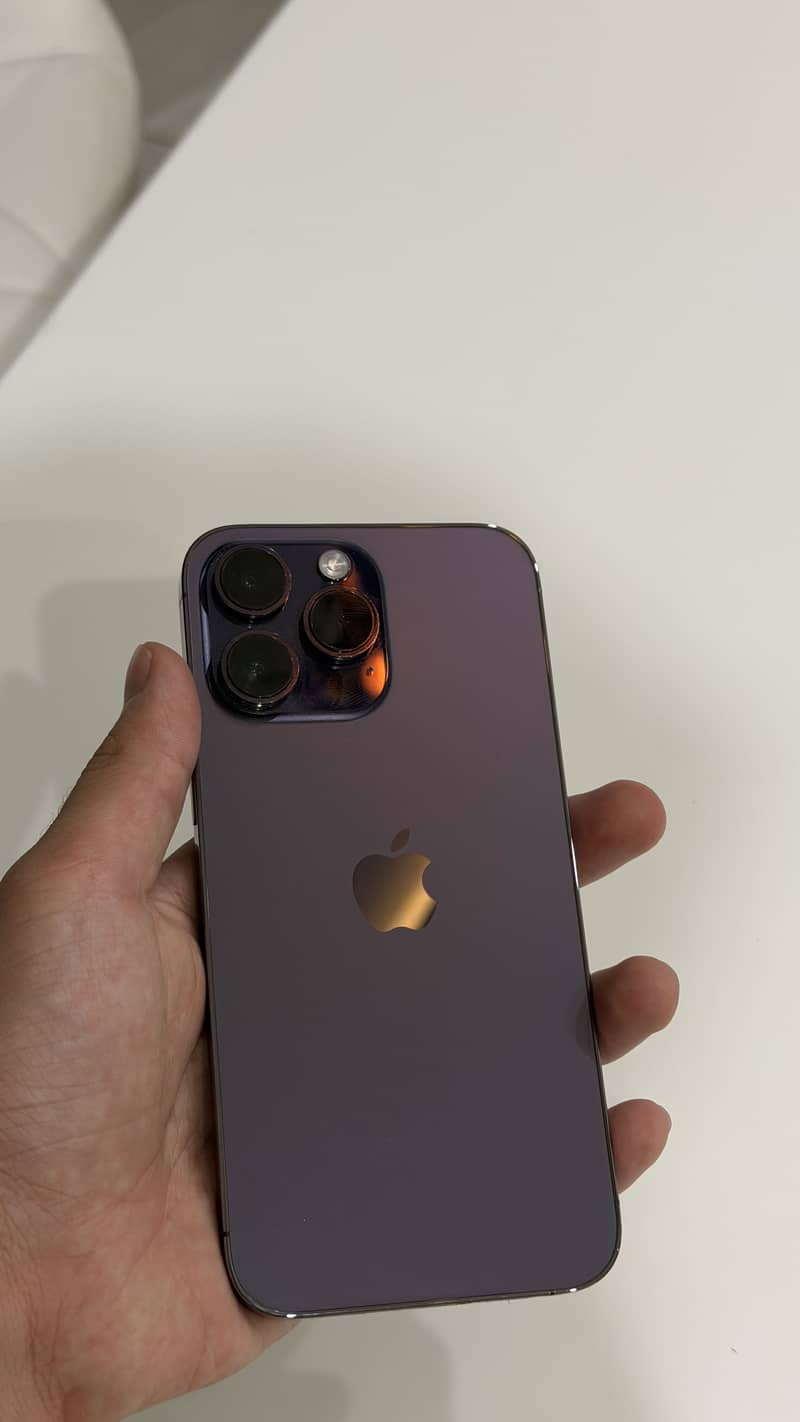Apple iPhone 14 Pro Max 0