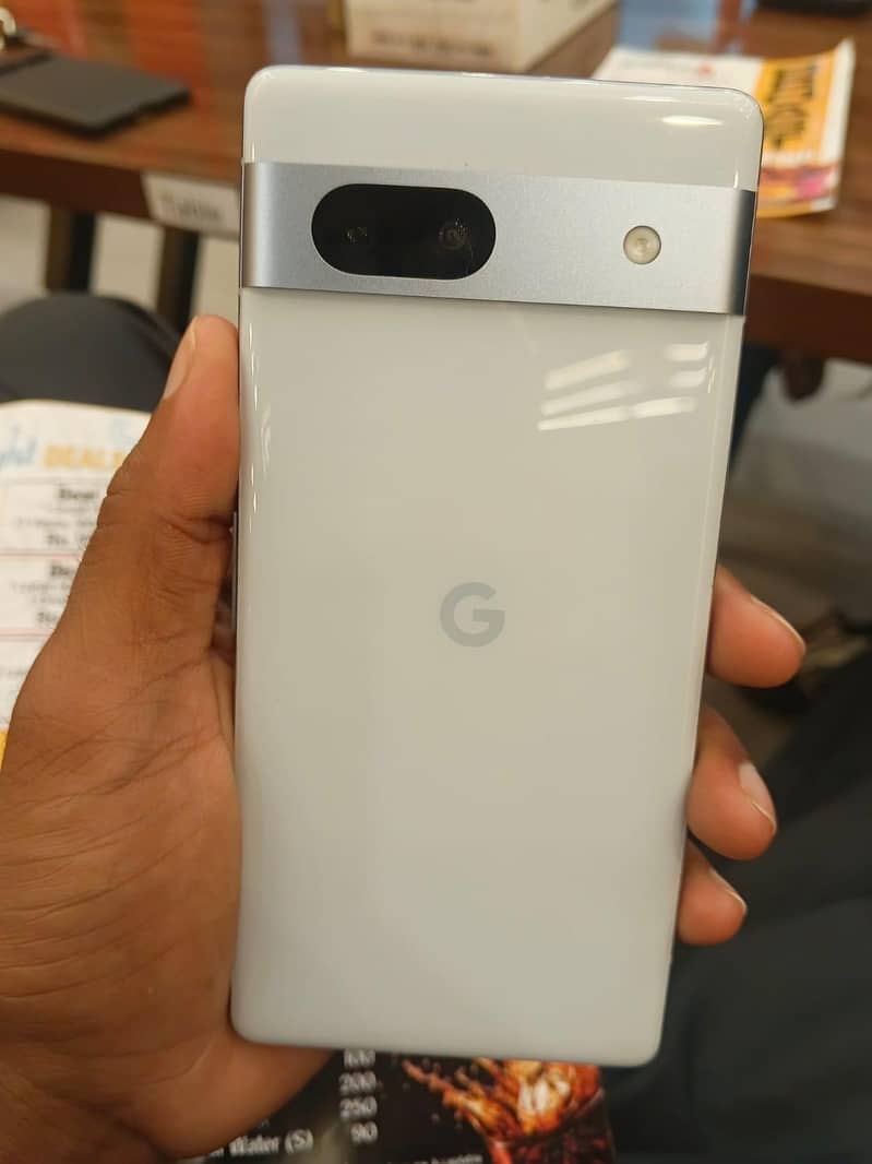 Google Pixel 7a 4