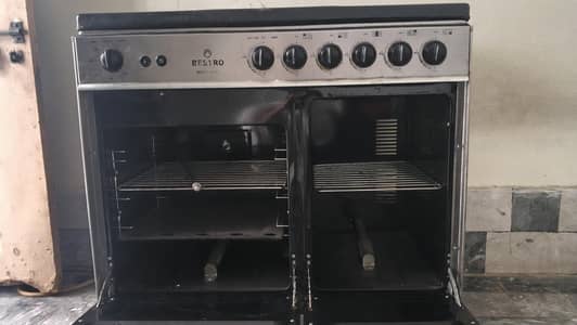*BEESTRO 5 Burner Double Oven Cooking Range For Sale - Model 826*