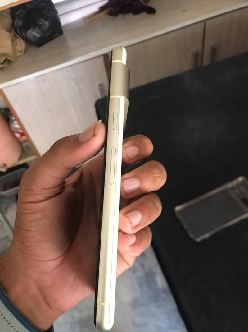 Google Pixel 7 5
