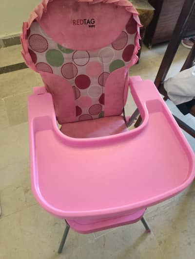 red tag origional brand chair