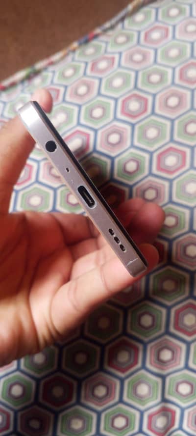OPPO F21 Pro