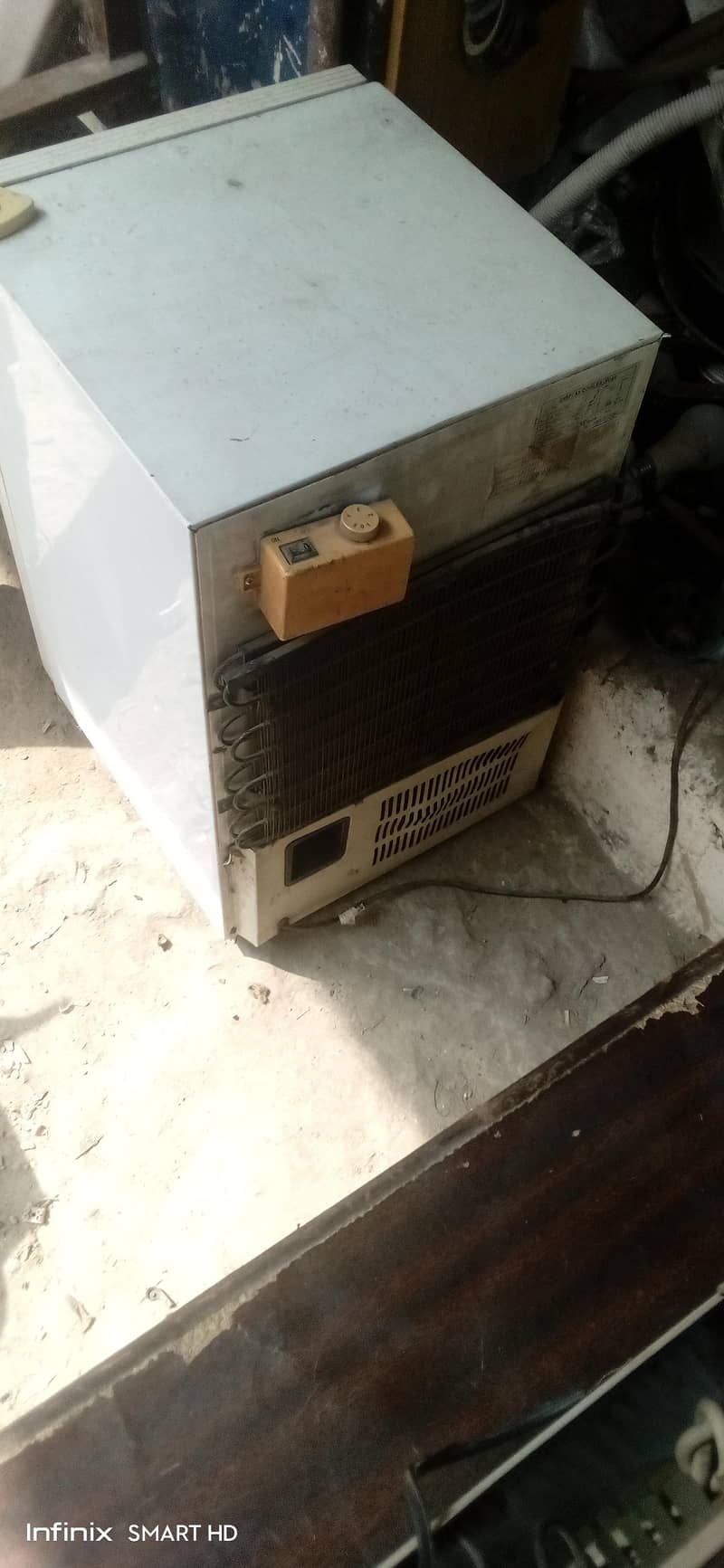 Mini Fridge 1