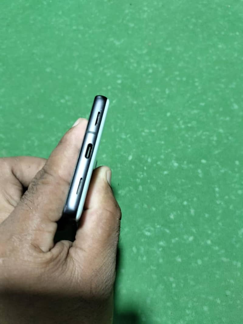 Google Pixel 7a 9/10 good condition 3