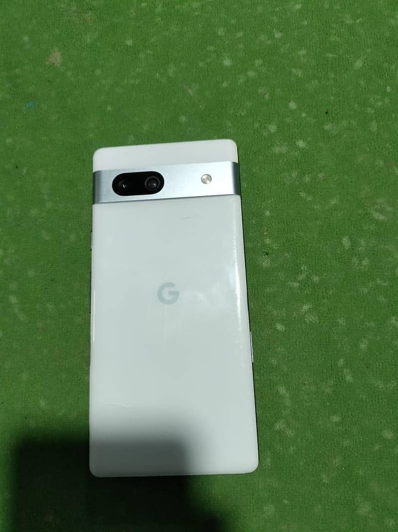 Google Pixel 7a 9/10 good condition 8