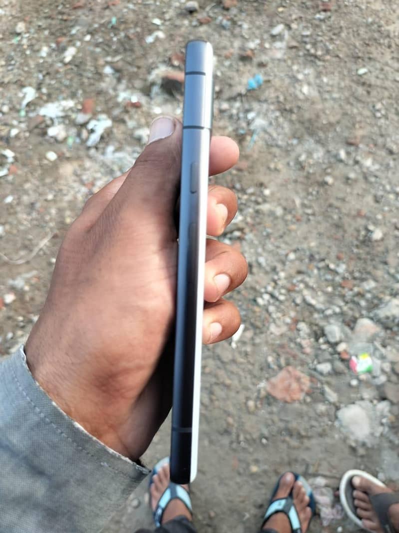 Google Pixel 7a 9/10 good condition 11