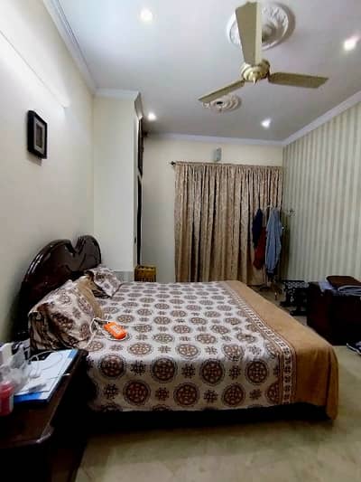 30x60 7 Marla House Prime Location for Sale in G-13