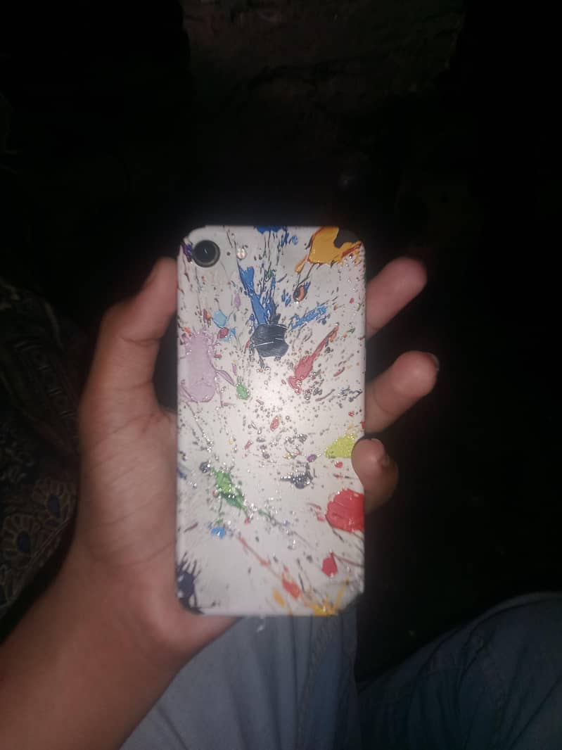 Apple iPhone 8 5