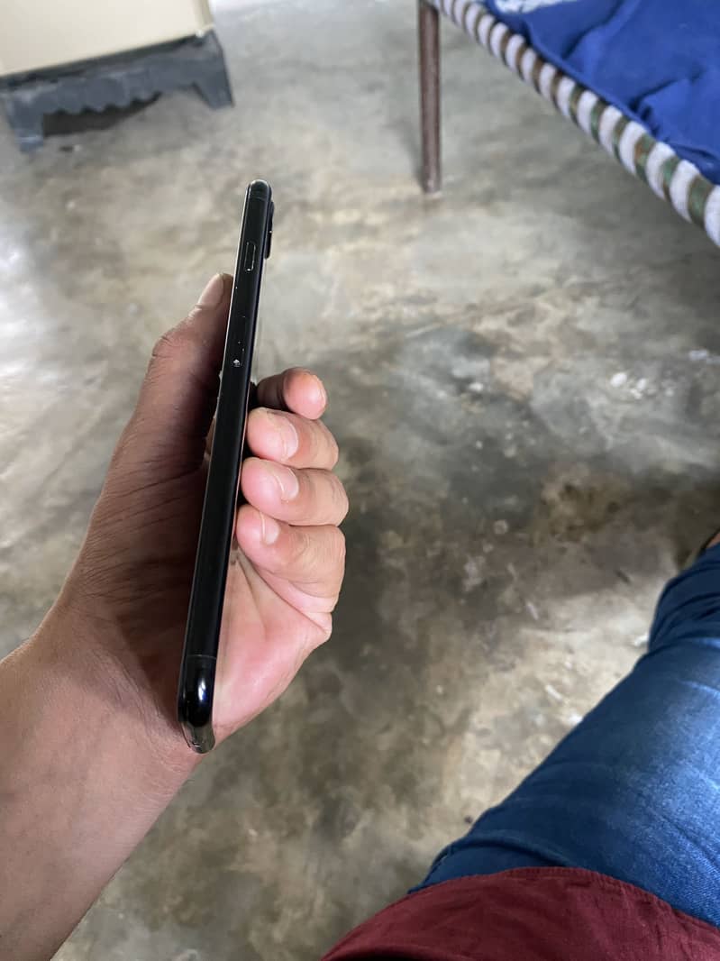 Apple iPhone 7 Plus 2