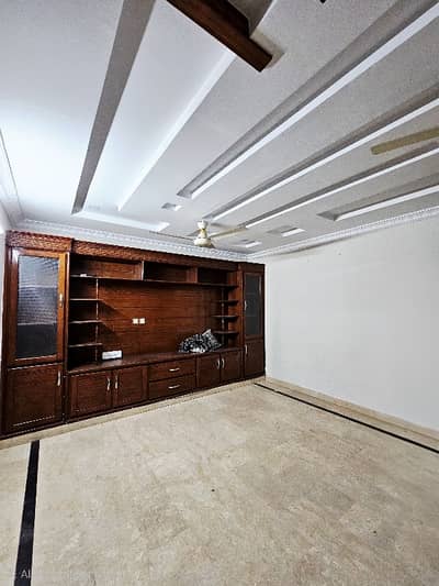 35x70 10 Marla full House Prime Location for rent in G-13