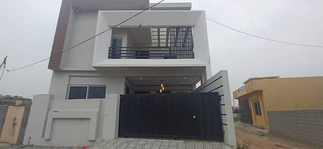 BANI GALA 8.5 MARLA BRAND NEW DOUBLE STOREY CORNER HOUSE FOR SALE.