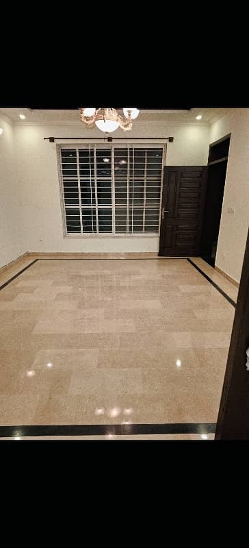 35x70 10 Marla Upper Portion Prime Location For Rent In G-13