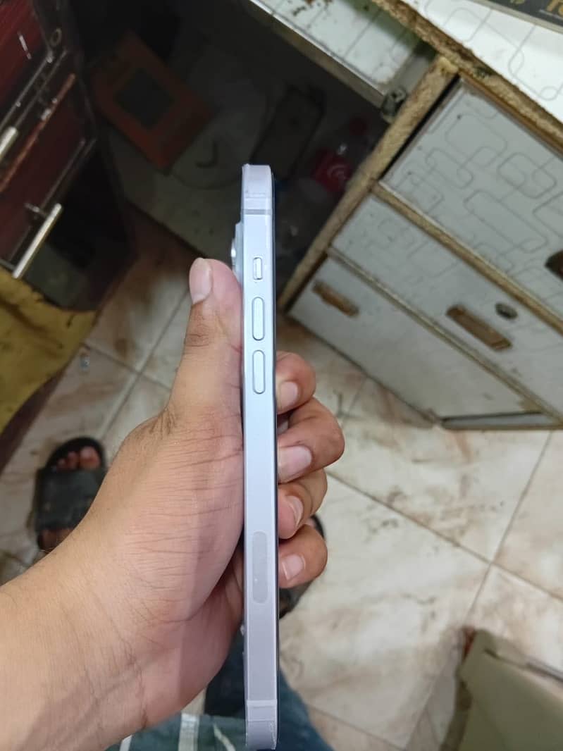 Apple iPhone 14 plus 5