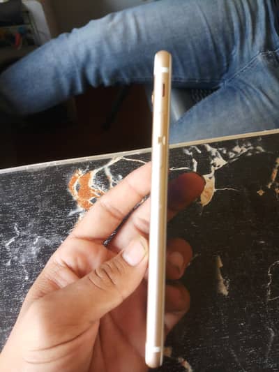 Apple iPhone 6S