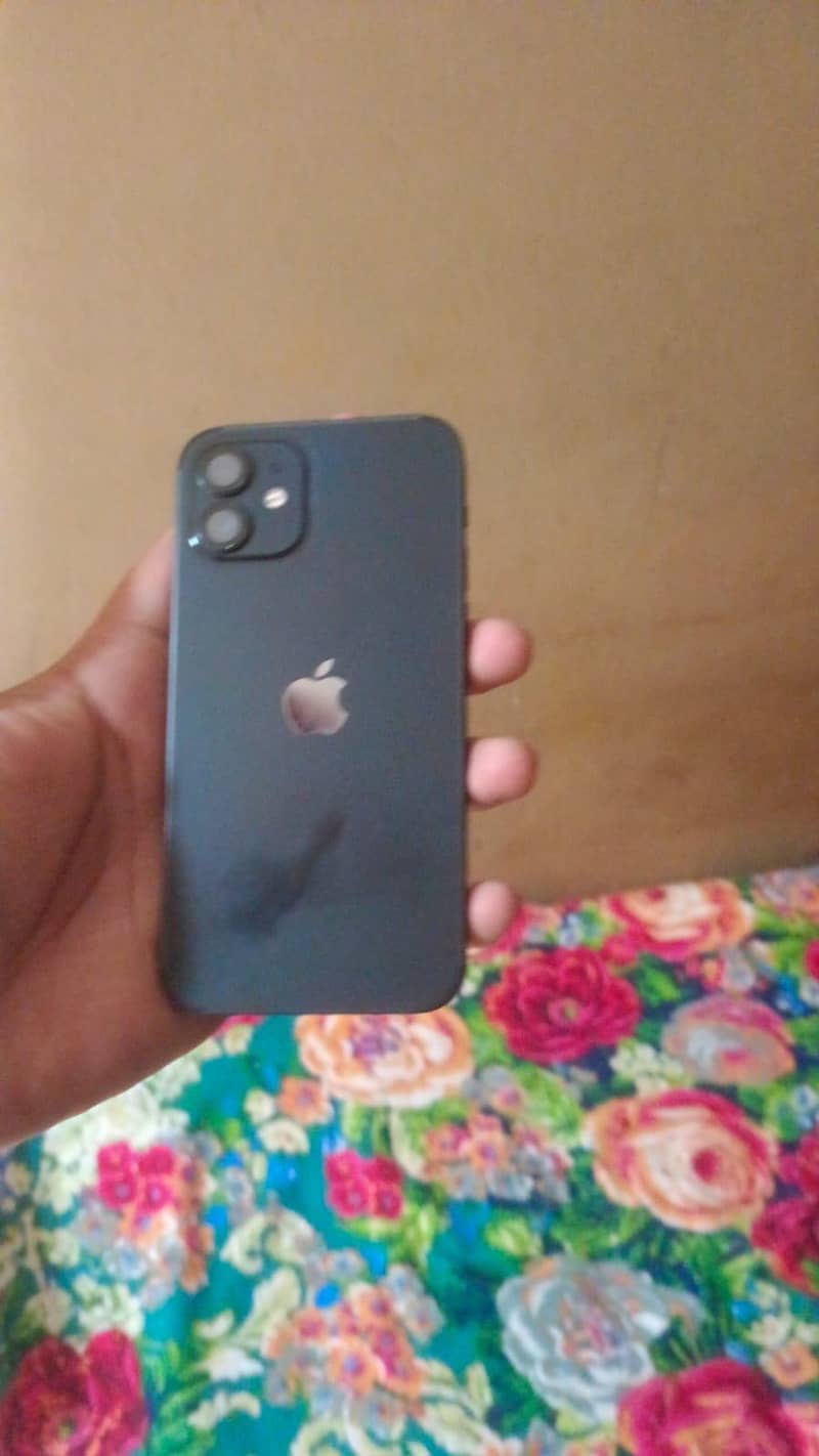 Apple iPhone 12 2