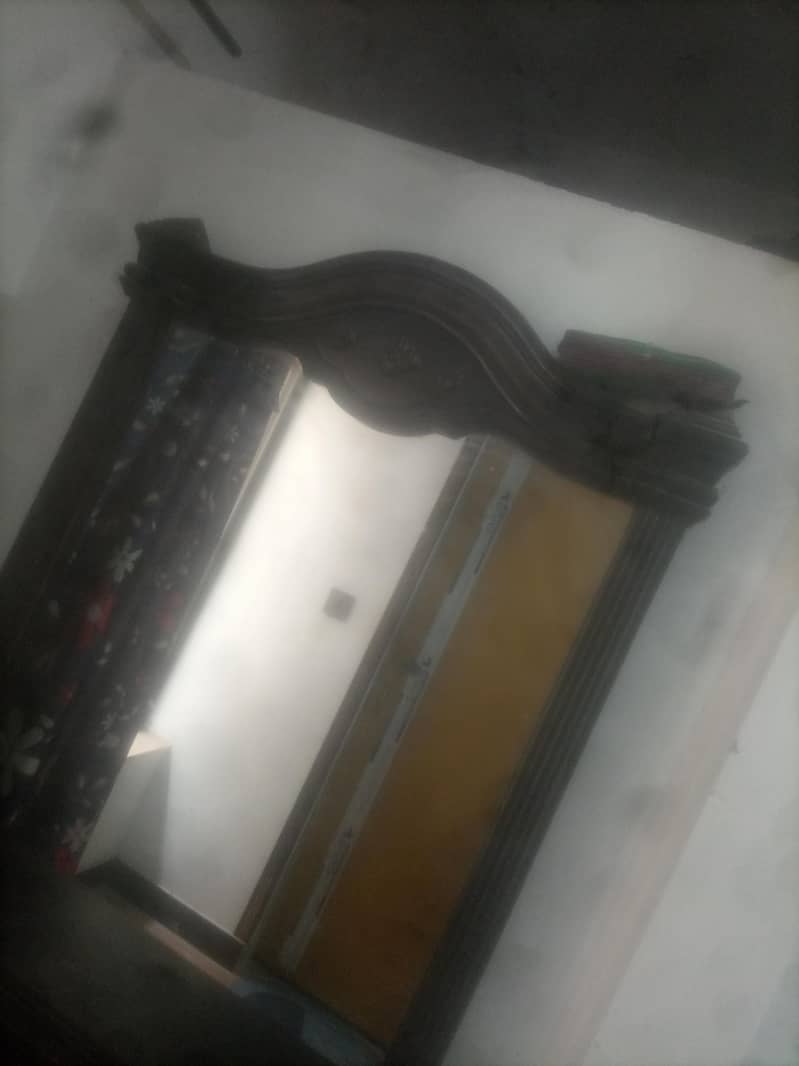 dressing table 1