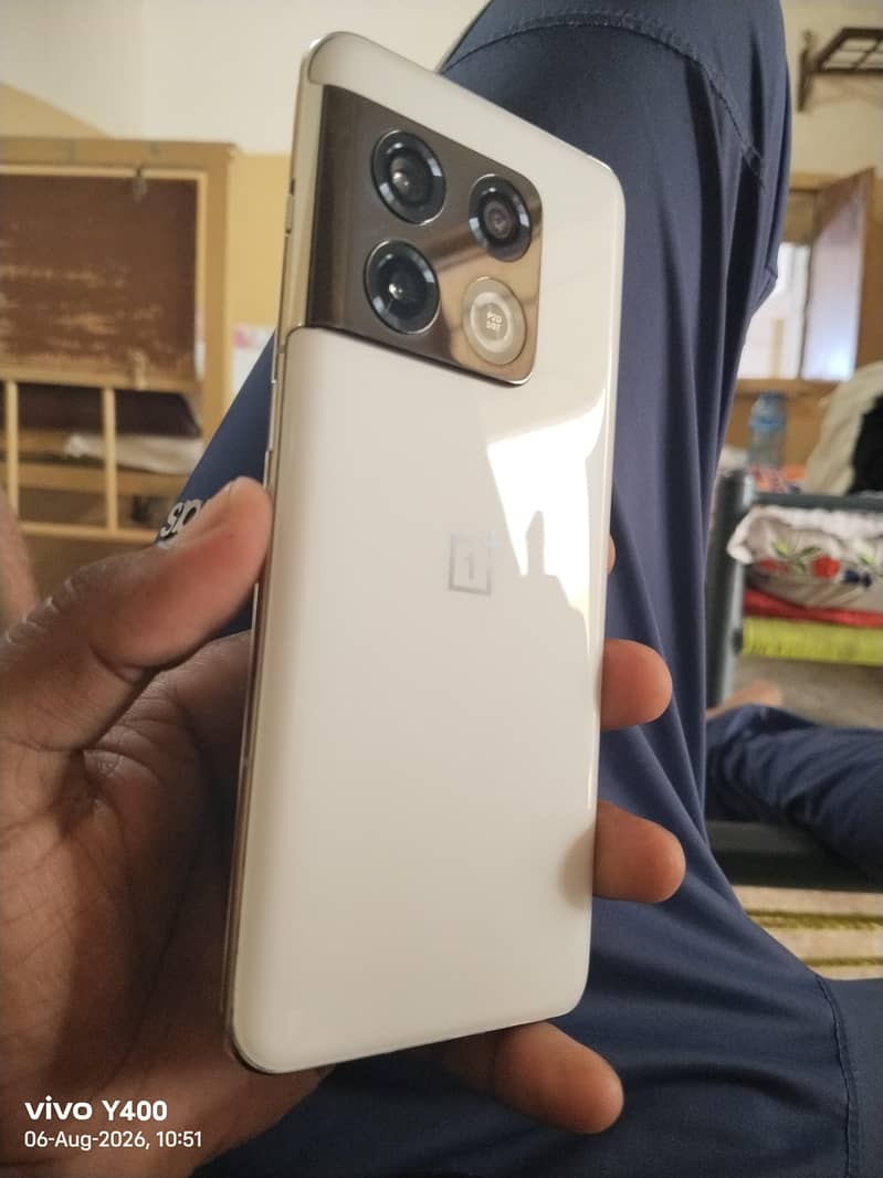One Plus 10 Pro 0