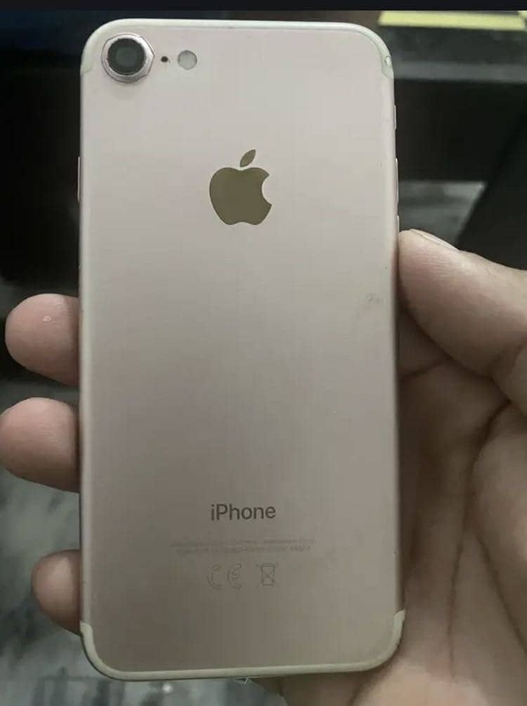 Apple iPhone 7 2