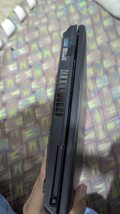 Toshiba laptop Dynabook 8GB ram