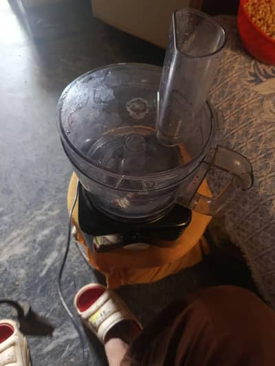 electric chopper few day use new condition