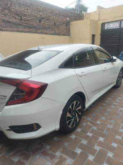 Honda Civic Oriel 2017