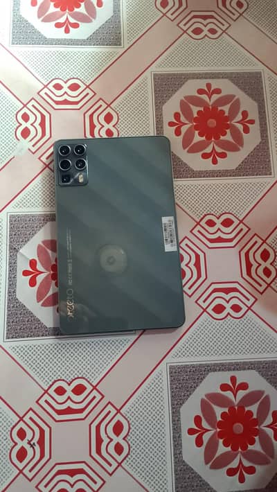 A brand new Oteeto tablet just one month used Lush condition
