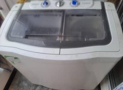 Kenwood Washing & Dryer Machine