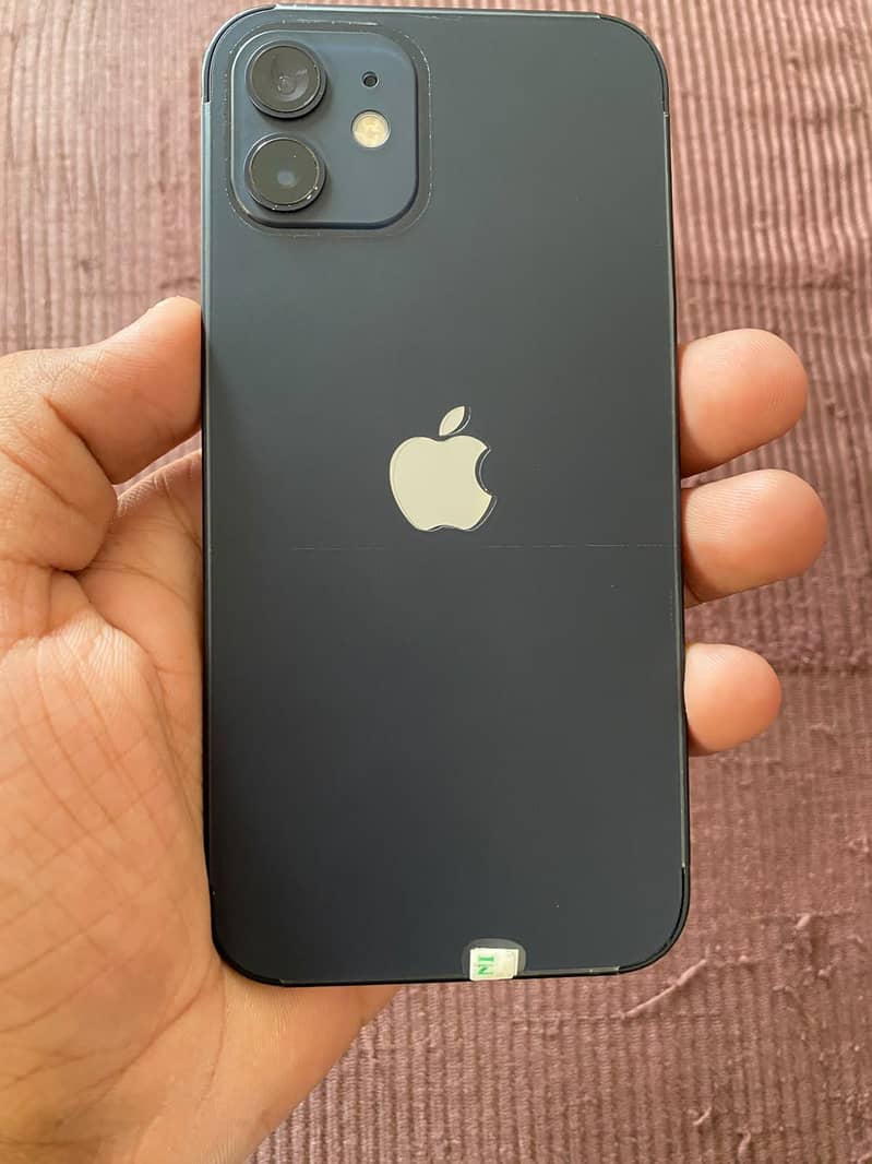 Apple iPhone 12 1