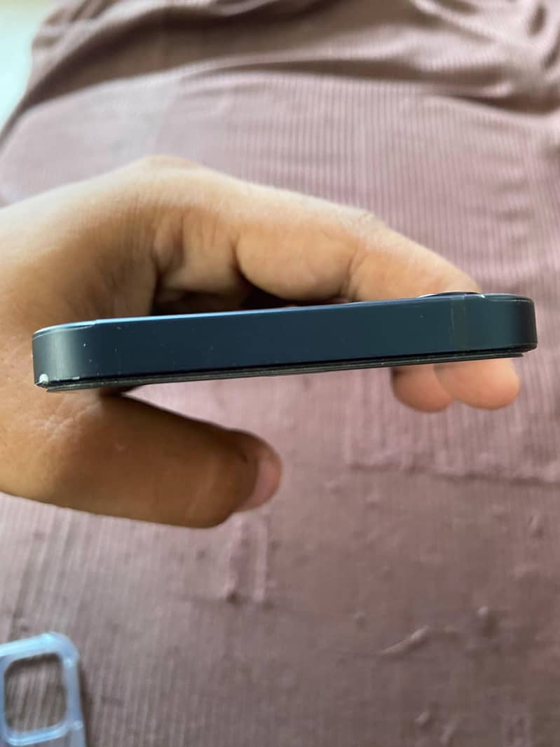 Apple iPhone 12 2