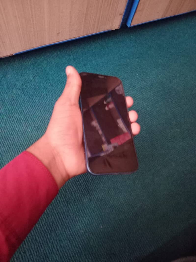 Apple iPhone 12 2